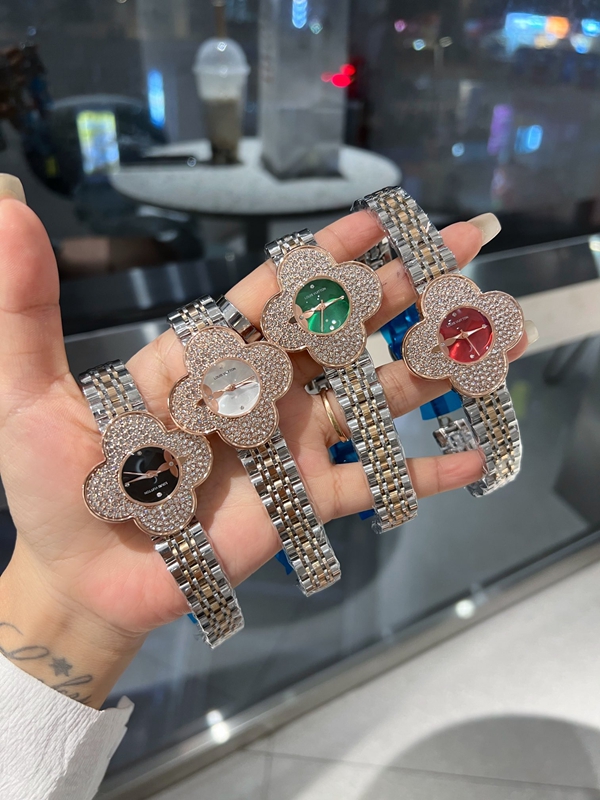 ブランド時計正面デザイン